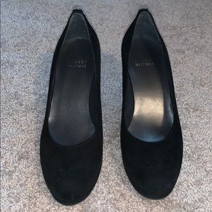 Stuart Weizmann black suede pumps